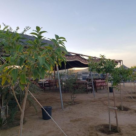 Royal Tours Permanent Camp Hotel Umm Lajj Bagian luar foto
