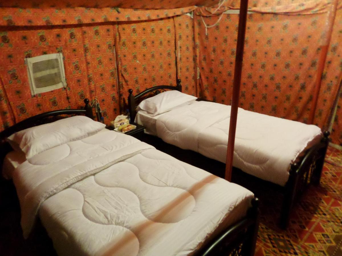 Royal Tours Permanent Camp Hotel Umm Lajj Bagian luar foto