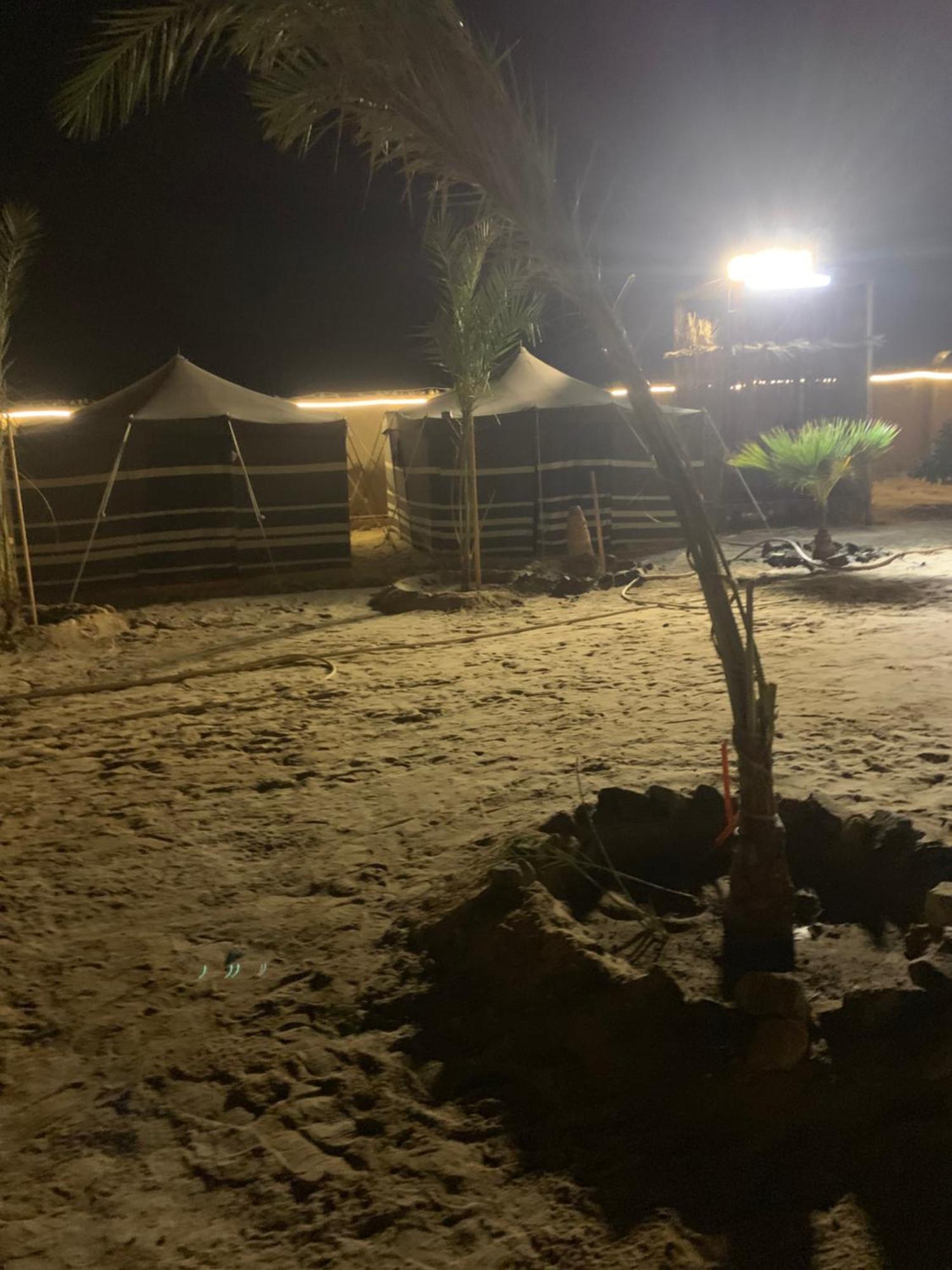 Royal Tours Permanent Camp Hotel Umm Lajj Bagian luar foto